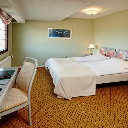 Hotel Menstrup Kro Мини-отель 3*