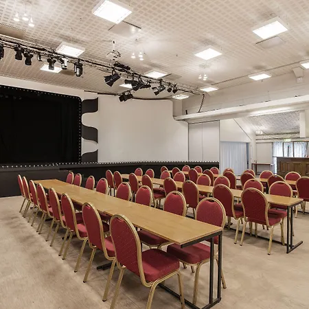 Hotel Menstrup Kro 3* Менструп