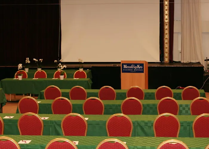 بيت ريفي Hotel Menstrup Kro 3*